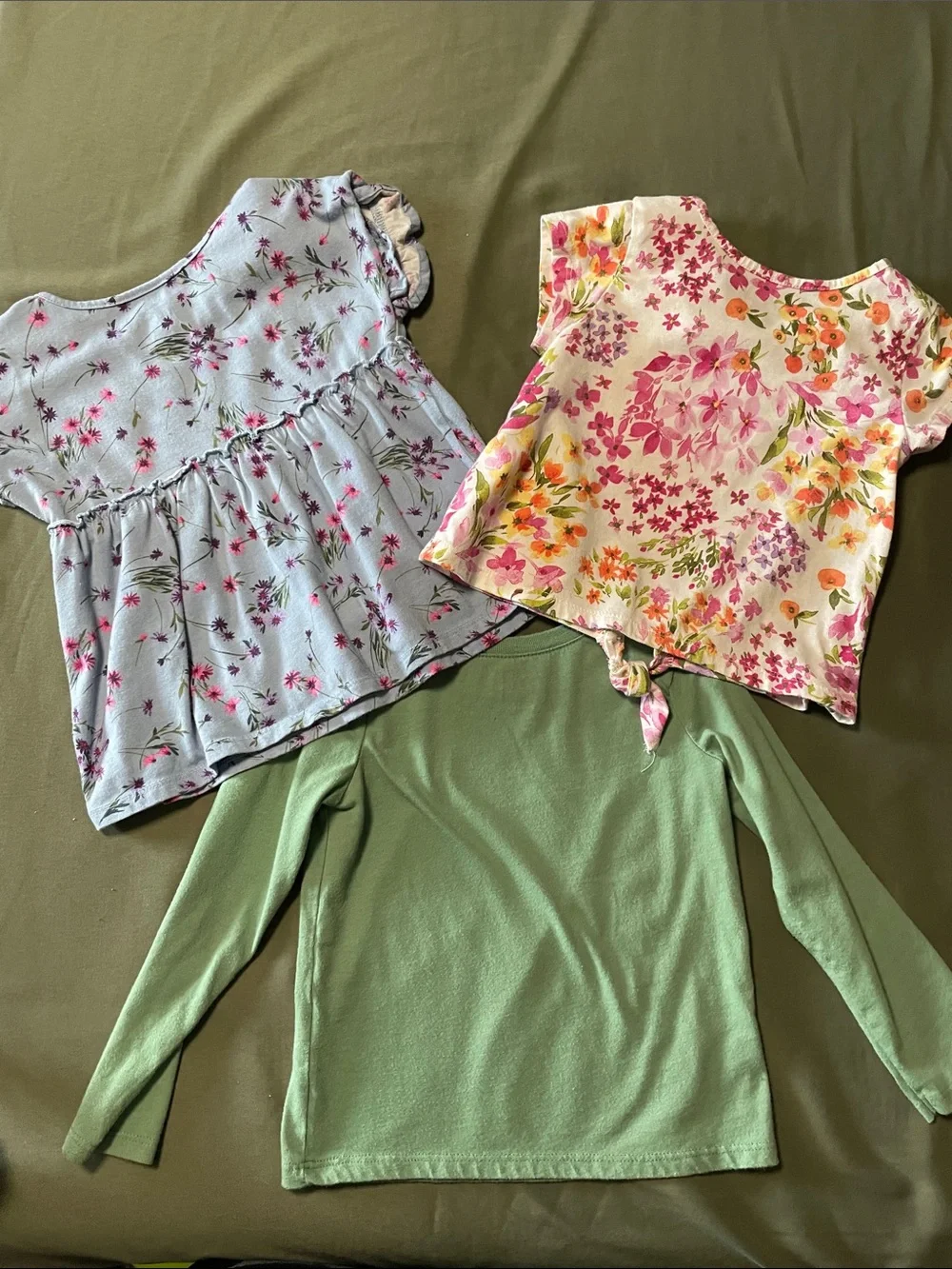 3 pc bundle The children’s place tops 2t